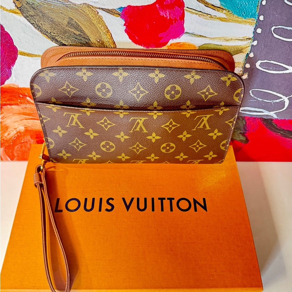 Louis Vuitton  Brown Monogram Briefcase Wristlet hand carved Unisex